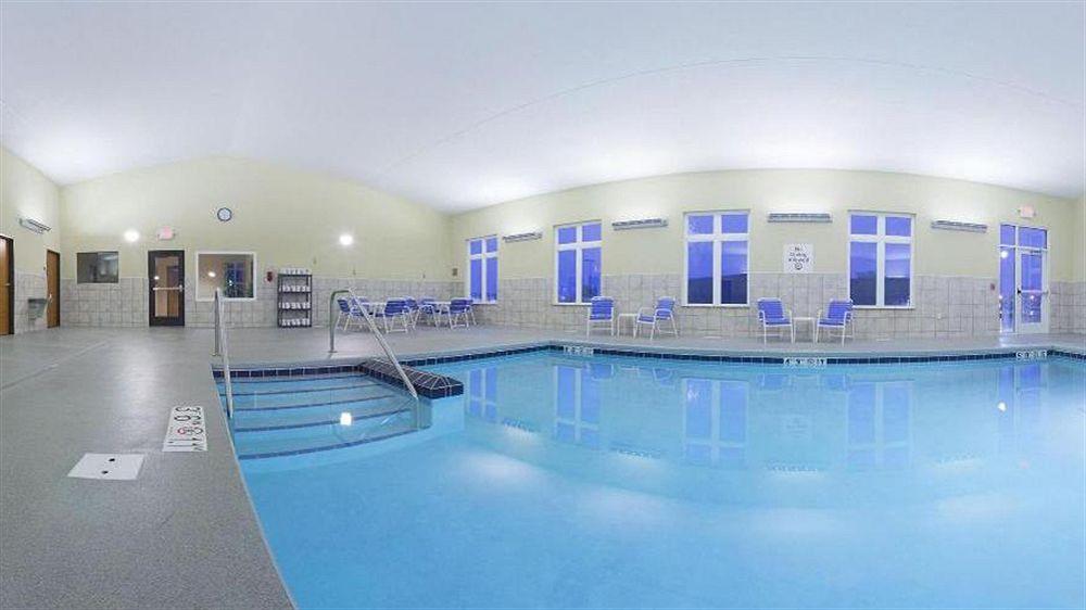 Express & By Ihg Hotel 3*