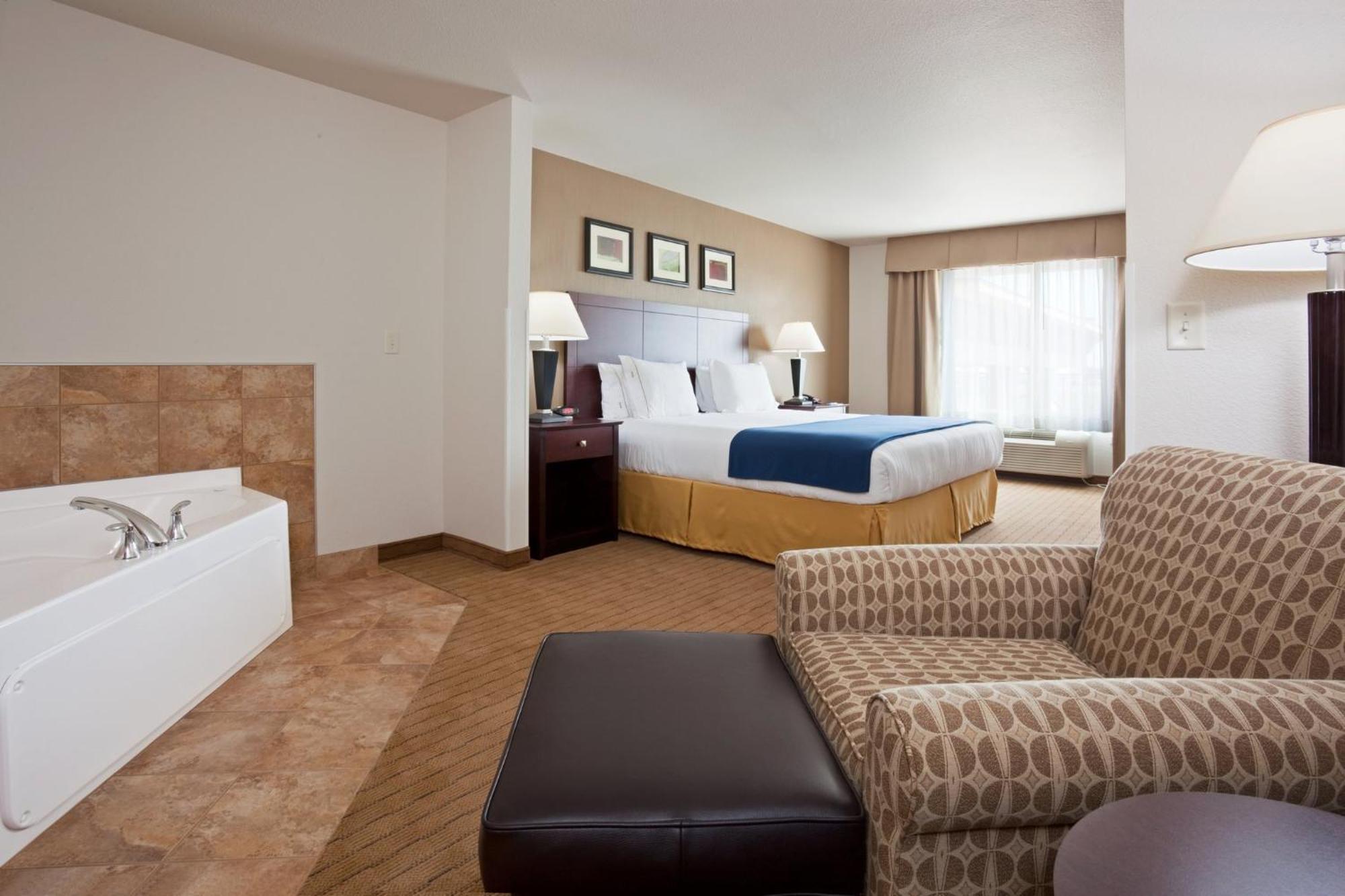 Express & By Ihg Hotel