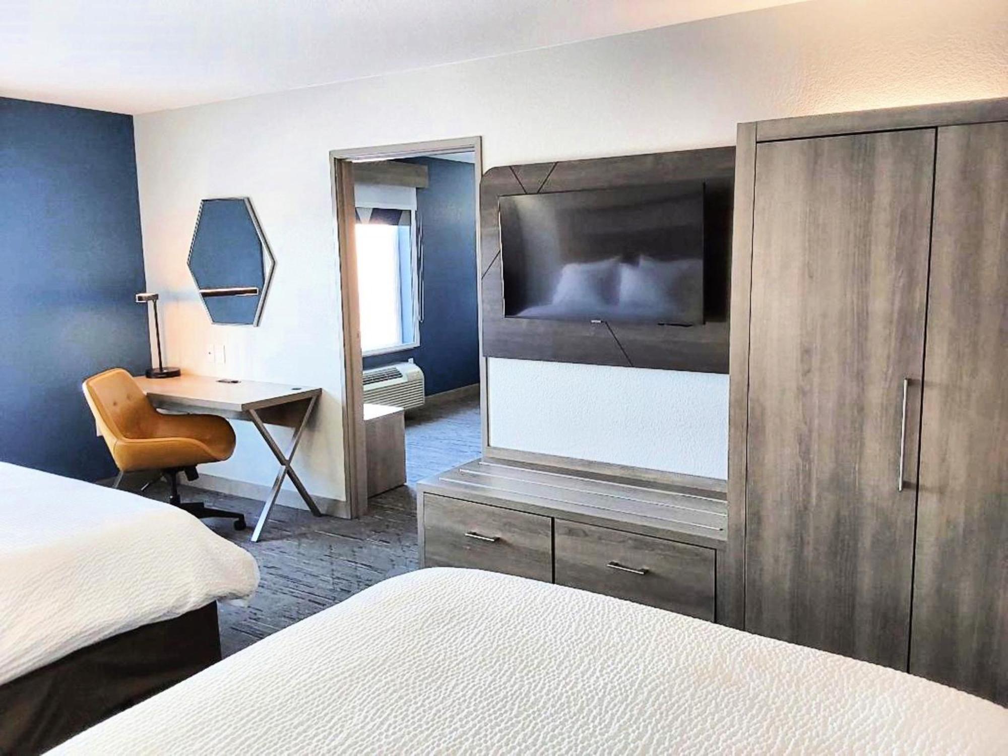 Hotel Express & By Ihg Antigo