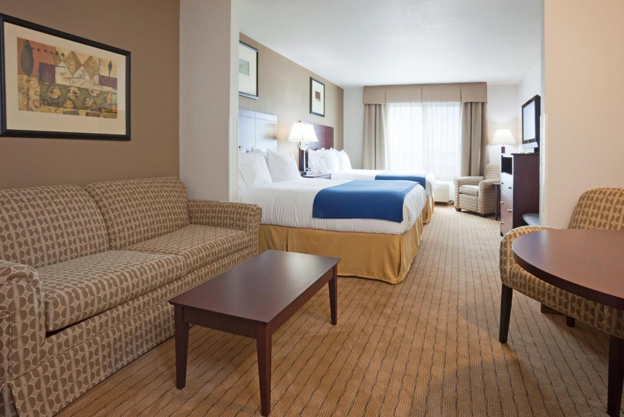 Express & By Ihg Hotel Antigo