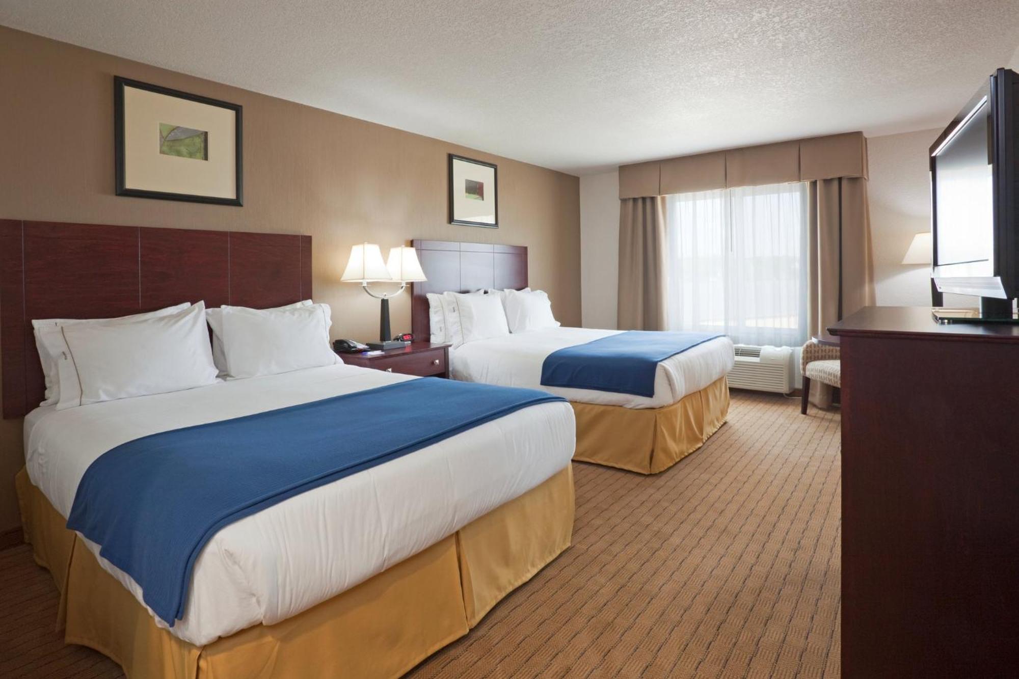 Express & By Ihg
